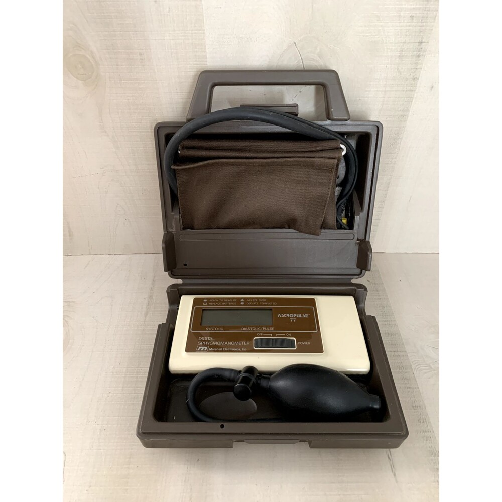 Vintage Astropulse 77 Professional Blood Pressure Device with Hard Case